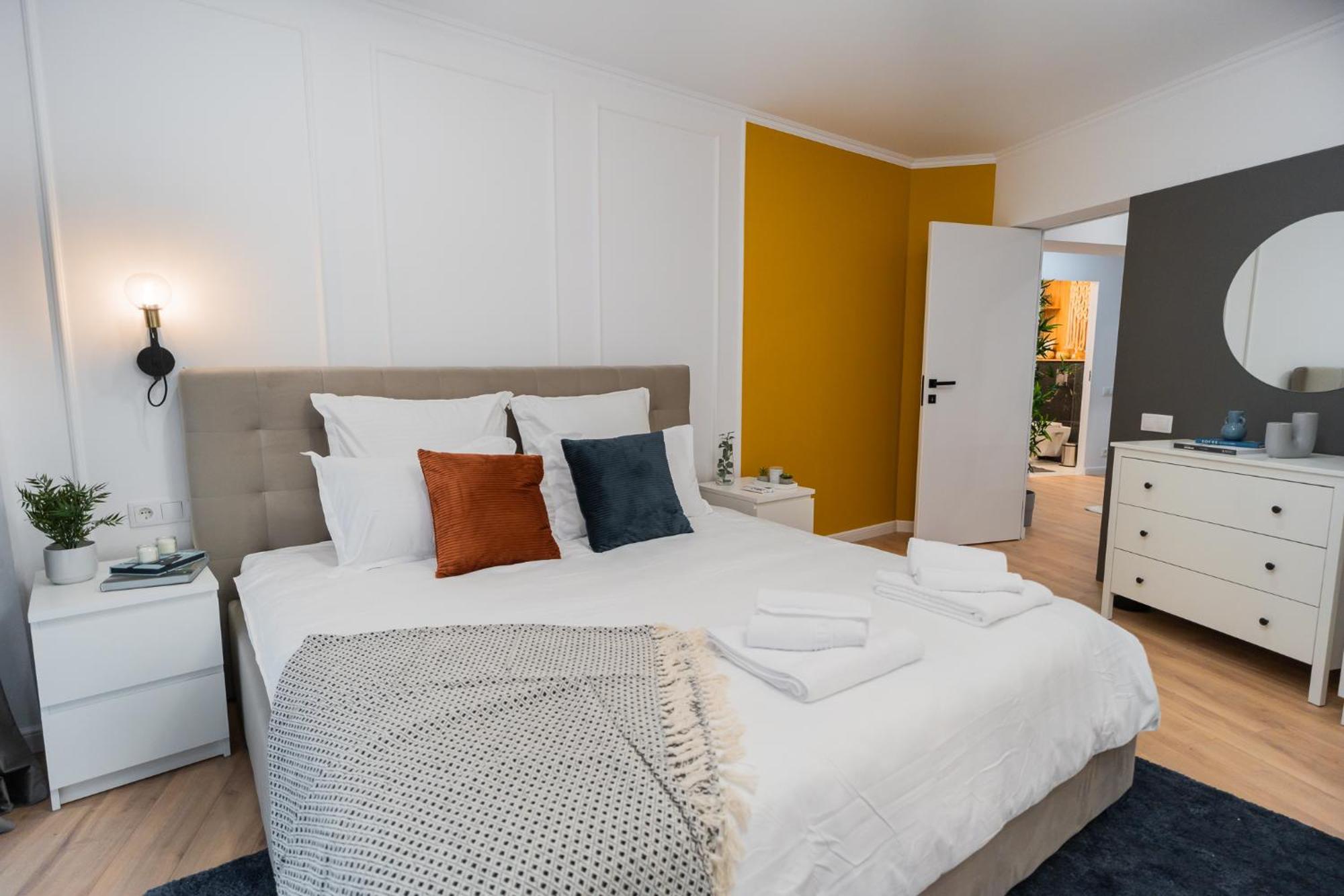 דירה Urban Pearl - Old Town - Unique 4br/3ba *