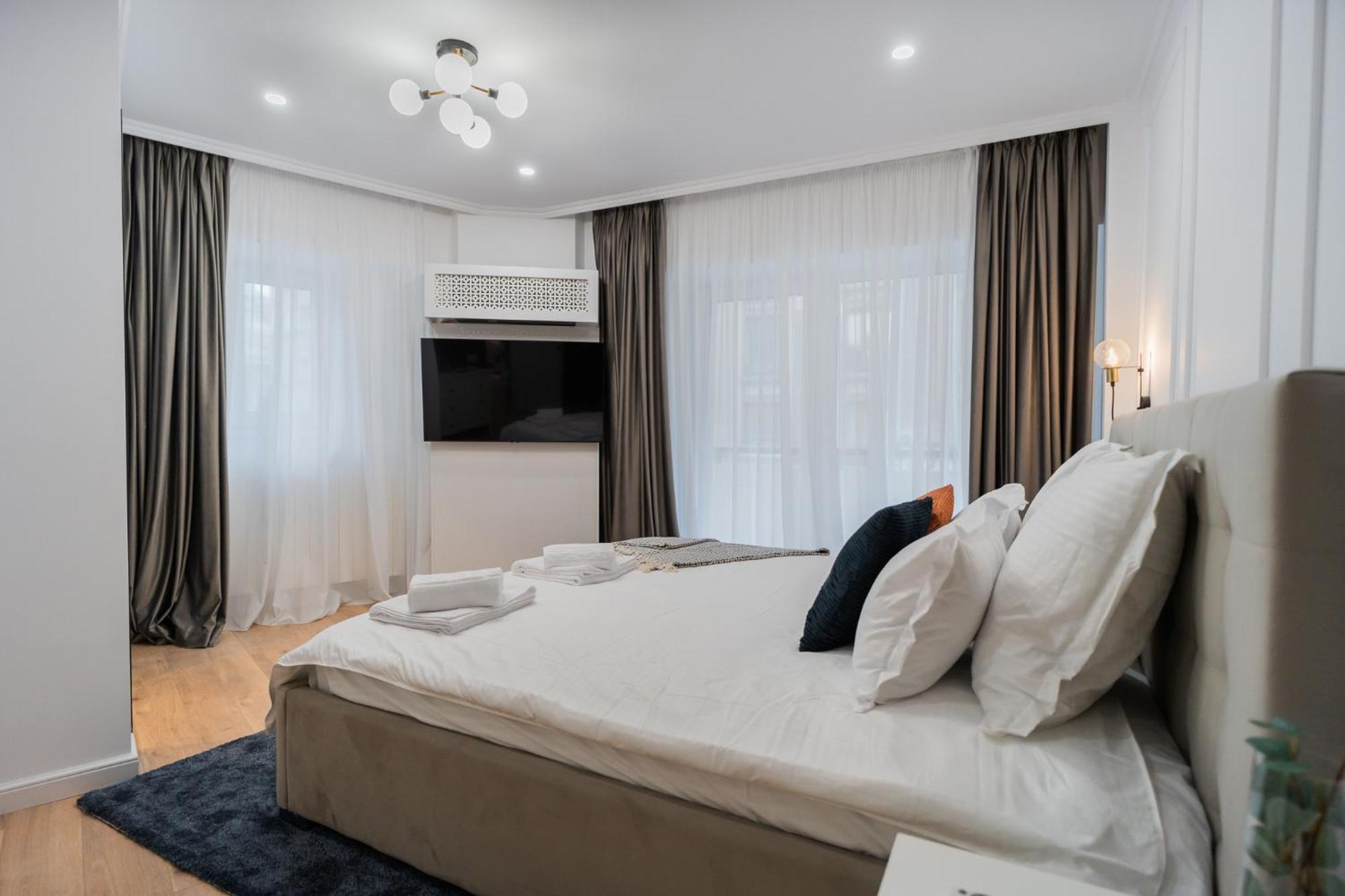 Apartment Urban Pearl - Old Town - Unique 4br/3ba Bukarest